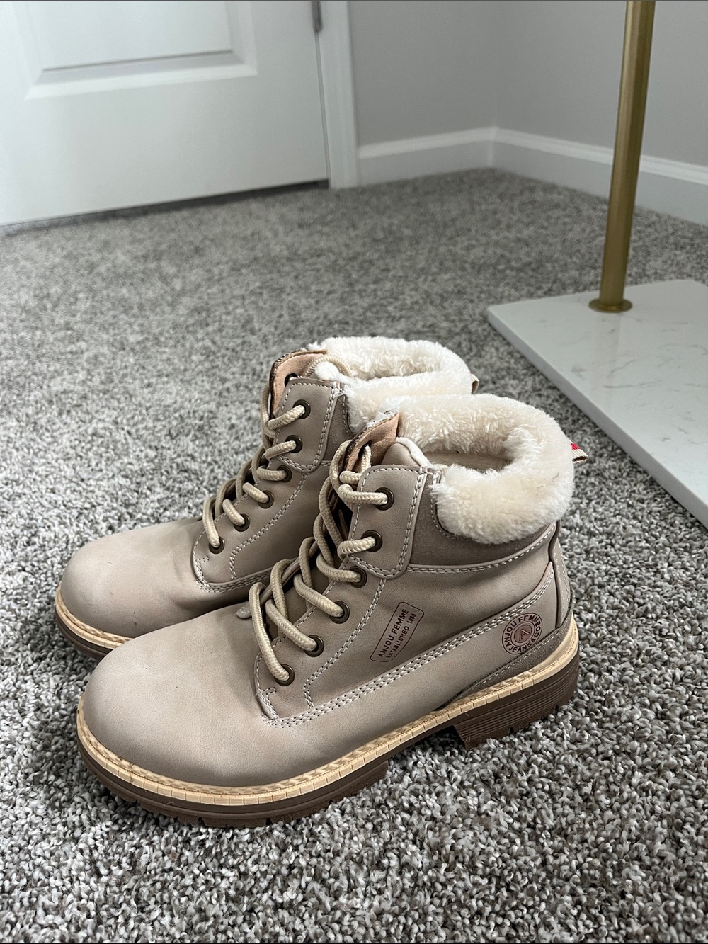Light Taupe Fur-Lined Lace-Up Boots